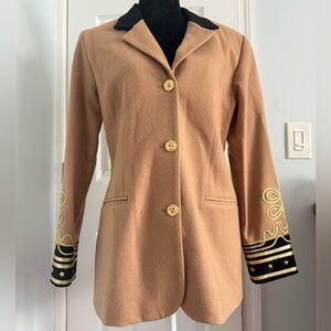 Elegant Tan Blazer with Black Accents